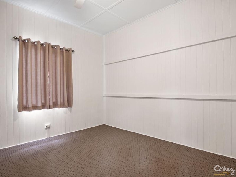 6 Clark Street, South Toowoomba QLD 4350