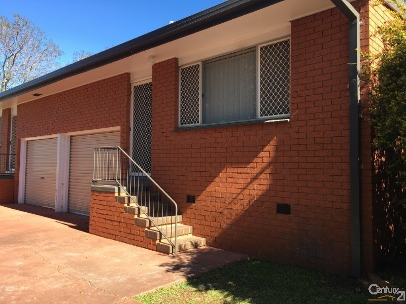 1/22 Claret Street, Wilsonton Heights QLD 4350