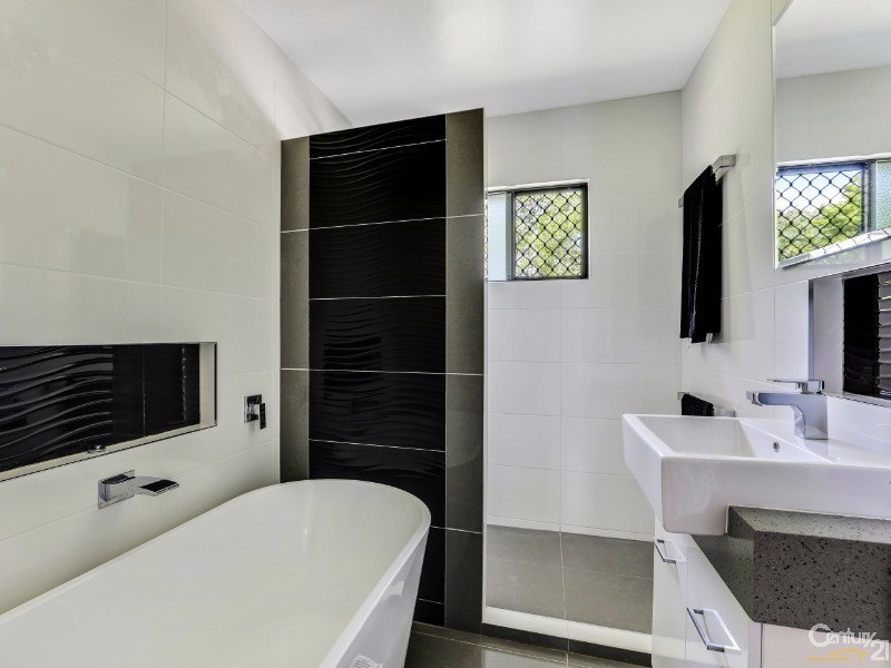 22 South Street, Rangeville QLD 4350