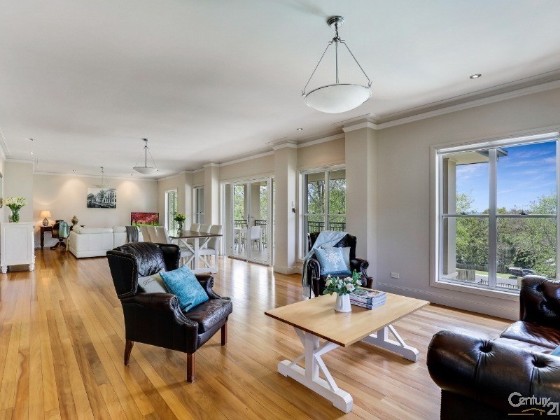 46 Harvey Street, Mount Lofty QLD 4350