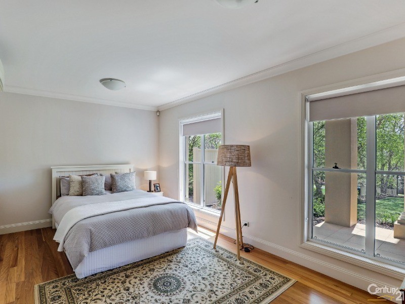 46 Harvey Street, Mount Lofty QLD 4350