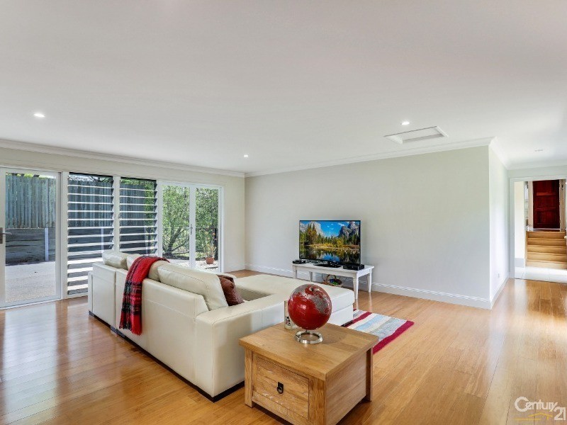 46 Harvey Street, Mount Lofty QLD 4350