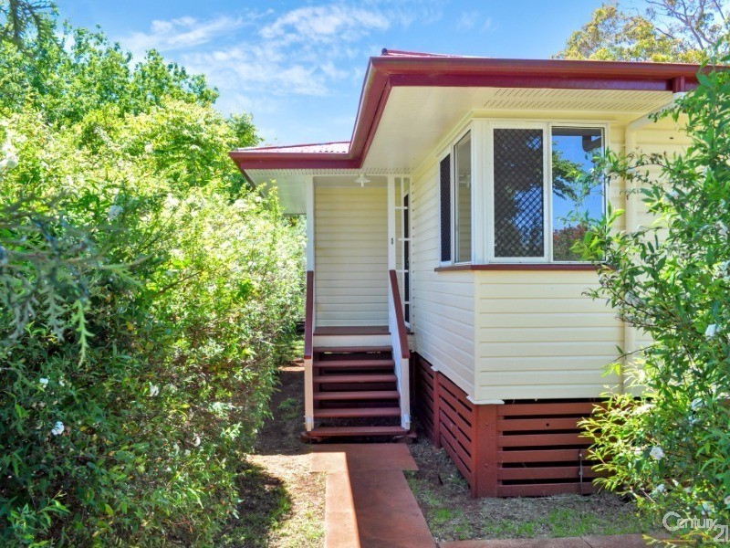 1 Martin Place, Harristown QLD 4350