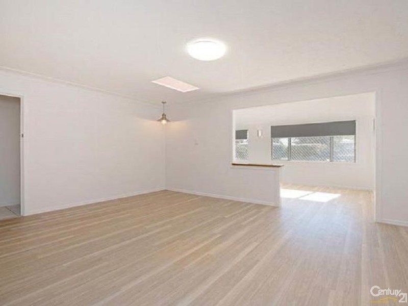 328 Alderley Street, Kearneys Spring QLD 4350