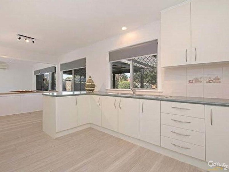 328 Alderley Street, Kearneys Spring QLD 4350