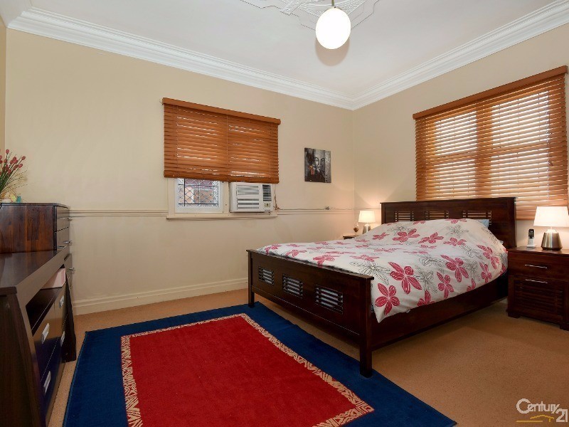 42 Priest Street, Rockville QLD 4350