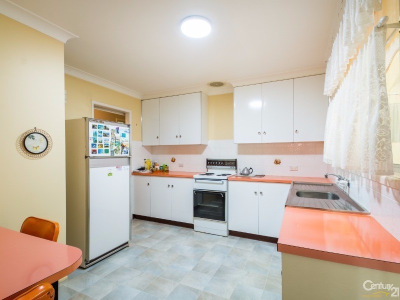 9 Maple Street, East Toowoomba QLD 4350