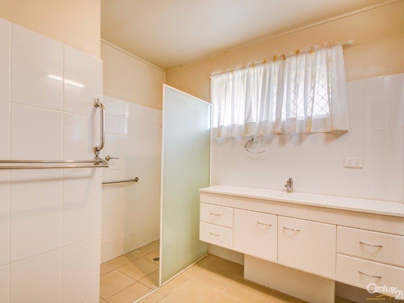 9 Maple Street, East Toowoomba QLD 4350