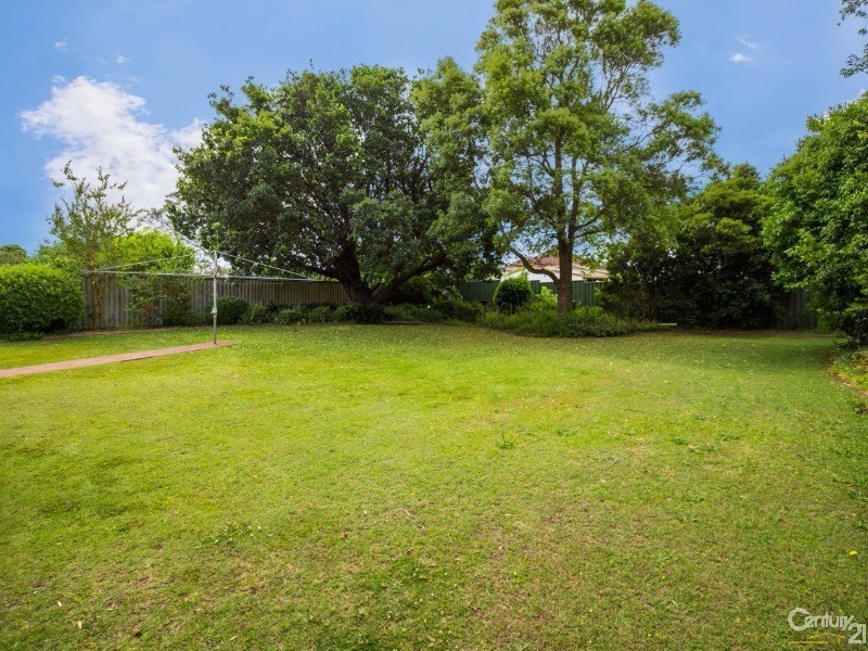 9 Maple Street, East Toowoomba QLD 4350