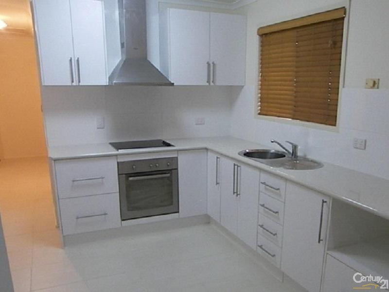 374 Hume Street, Centenary Heights QLD 4350