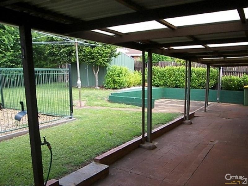374 Hume Street, Centenary Heights QLD 4350