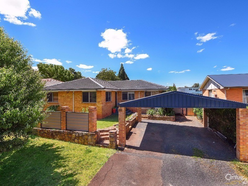 57 Knockator Crescent, Centenary Heights QLD 4350