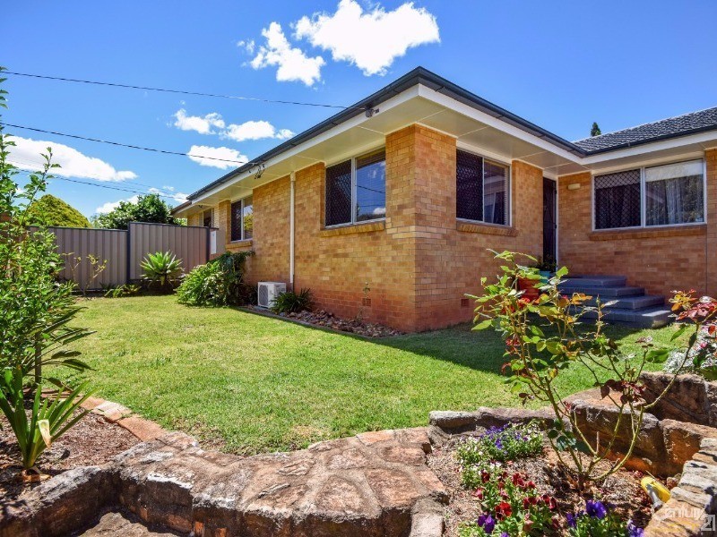57 Knockator Crescent, Centenary Heights QLD 4350