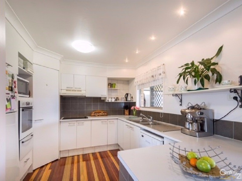 57 Knockator Crescent, Centenary Heights QLD 4350