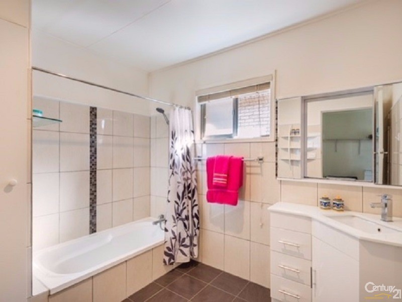 57 Knockator Crescent, Centenary Heights QLD 4350