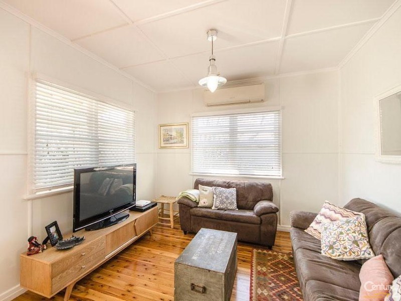 102 Perth Street, South Toowoomba QLD 4350