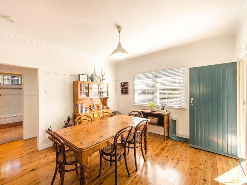 102 Perth Street, South Toowoomba QLD 4350