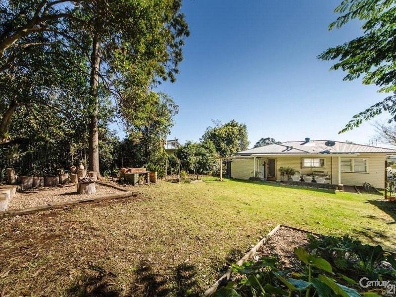 102 Perth Street, South Toowoomba QLD 4350