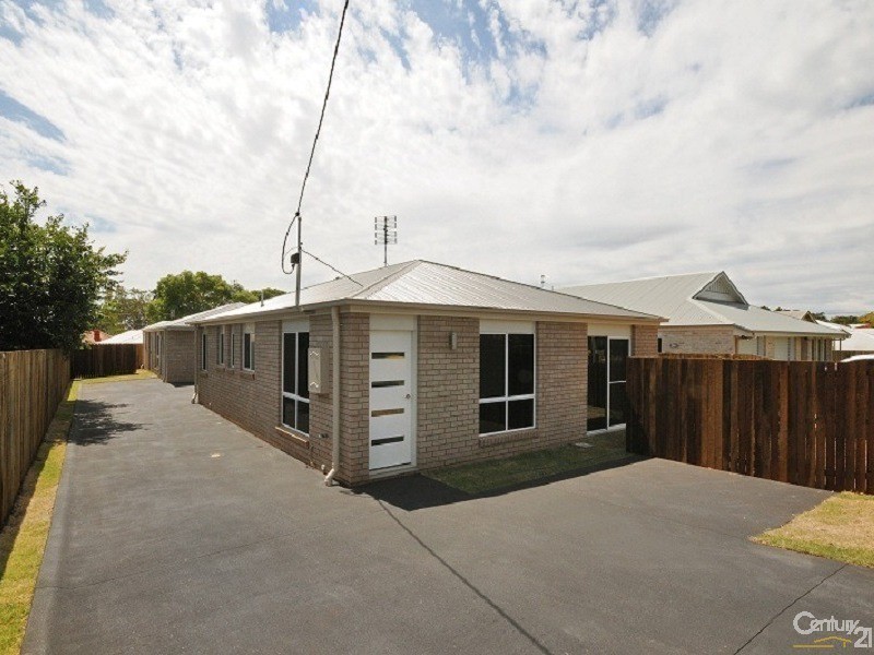 1/23c  Charles Street, Newtown QLD 4350