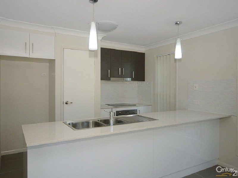 1/23c  Charles Street, Newtown QLD 4350