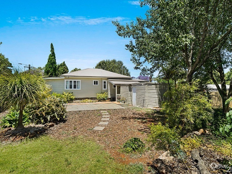 103 Stuart Street, North Toowoomba QLD 4350