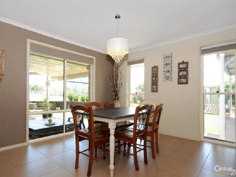 22 Curlew Street, Meringandan West QLD 4352
