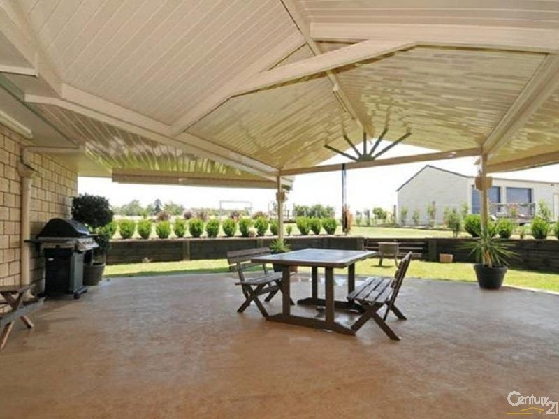 22 Curlew Street, Meringandan West QLD 4352