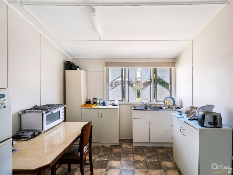 39 Wallace Street, Newtown QLD 4350