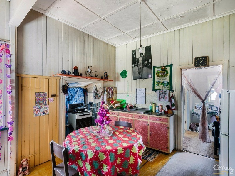 39 Wallace Street, Newtown QLD 4350