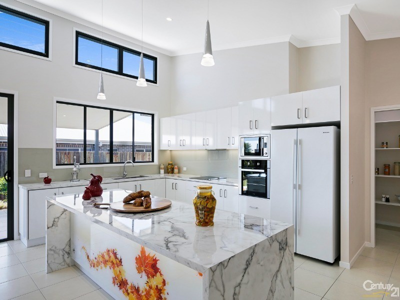 518 Hume Street, Middle Ridge QLD 4350