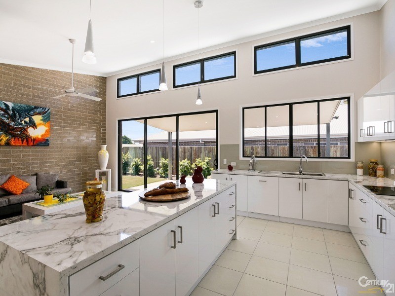 518 Hume Street, Middle Ridge QLD 4350