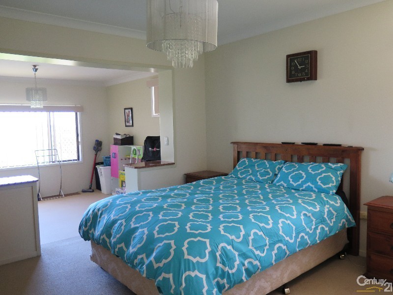 24 Coverdale Crescent, Cotswold Hills QLD 4350