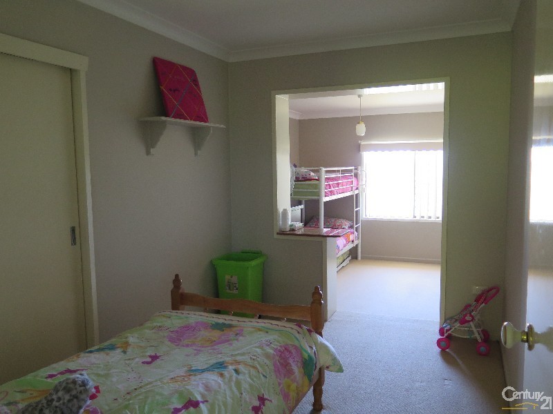 24 Coverdale Crescent, Cotswold Hills QLD 4350