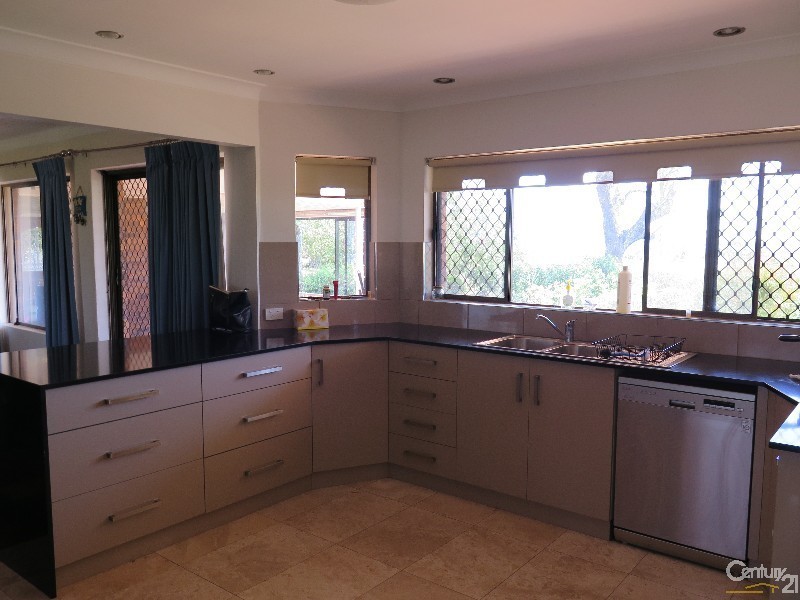 24 Coverdale Crescent, Cotswold Hills QLD 4350