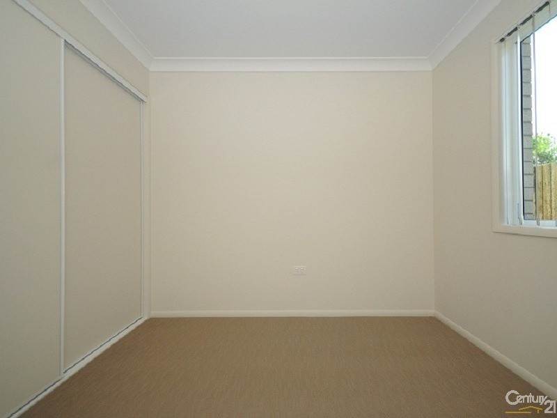 2/23c Charles Street, Newtown QLD 4350