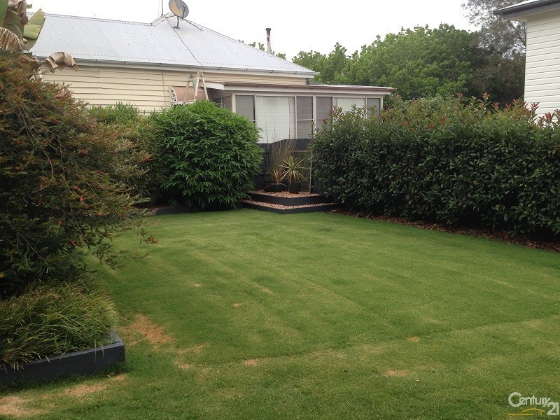 10 Bruce Street, East Toowoomba QLD 4350