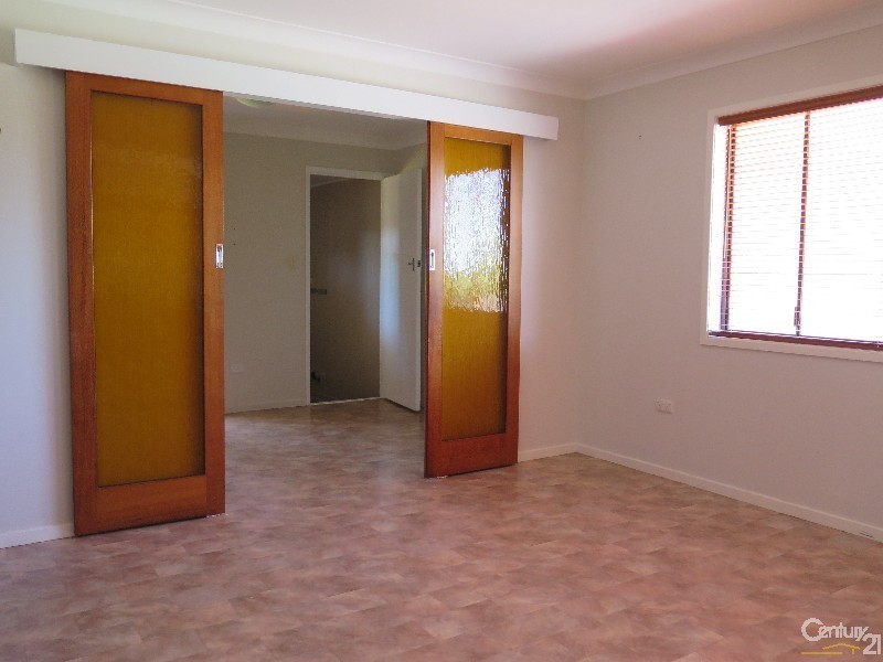 2 Heathwood Street, Rangeville QLD 4350