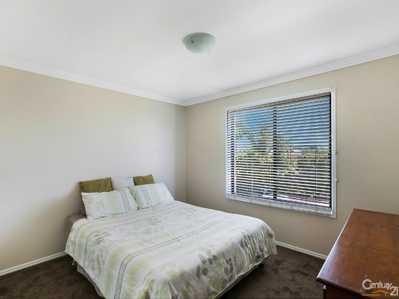 39 Bouganvillea Drive, Middle Ridge QLD 4350