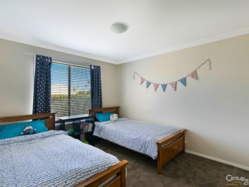39 Bouganvillea Drive, Middle Ridge QLD 4350