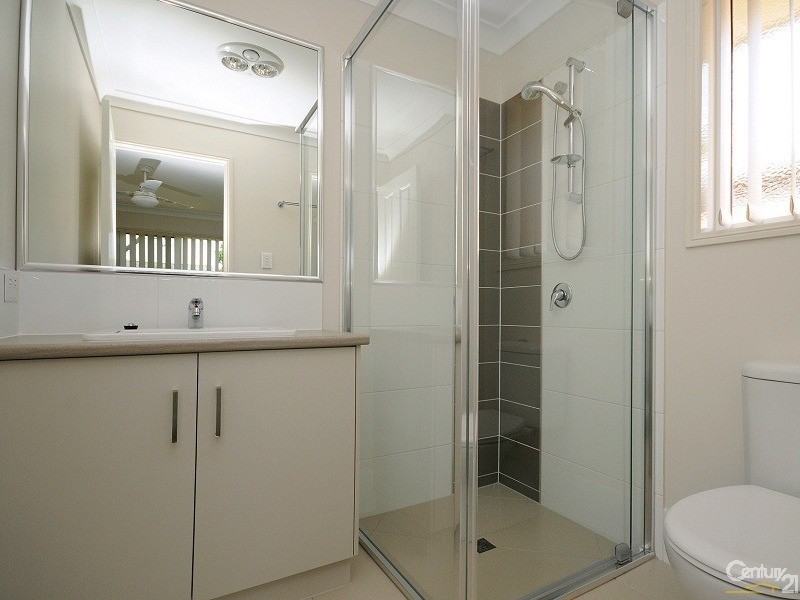 1/10 McDowall Street, Newtown QLD 4350