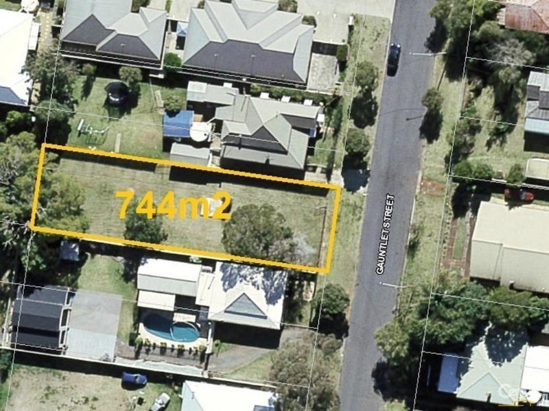 9 Gauntlet Street, North Toowoomba QLD 4350