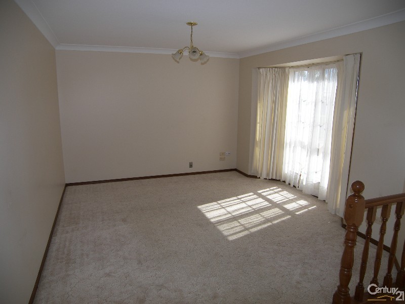 2 Gainsborough Drive, Glenvale QLD 4350