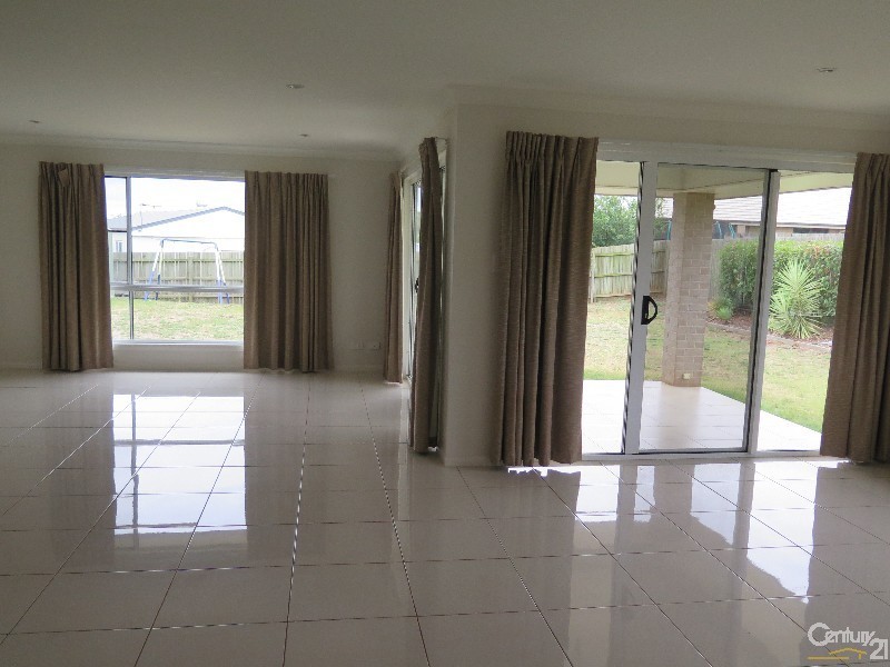 48 Trevean Drive, Kleinton QLD 4352