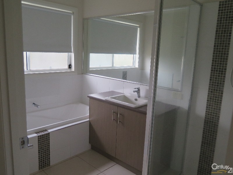 48 Trevean Drive, Kleinton QLD 4352