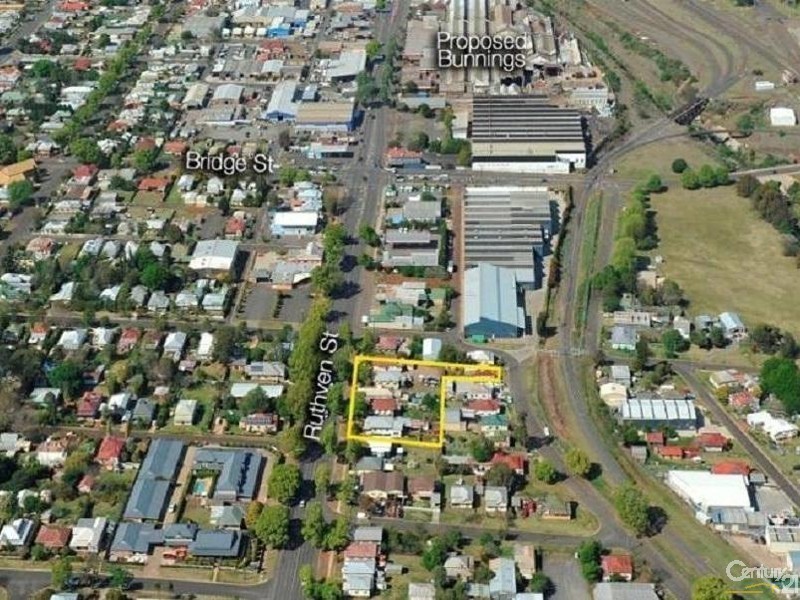 207-213a Ruthven Street, North Toowoomba QLD 4350