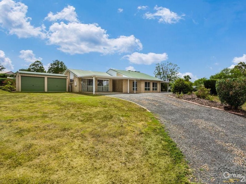 12 Parkway Close, Gowrie Junction QLD 4352