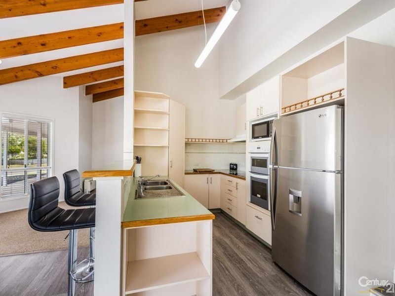 12 Parkway Close, Gowrie Junction QLD 4352