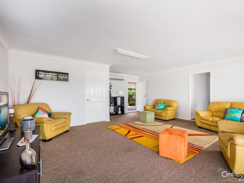 12 Parkway Close, Gowrie Junction QLD 4352