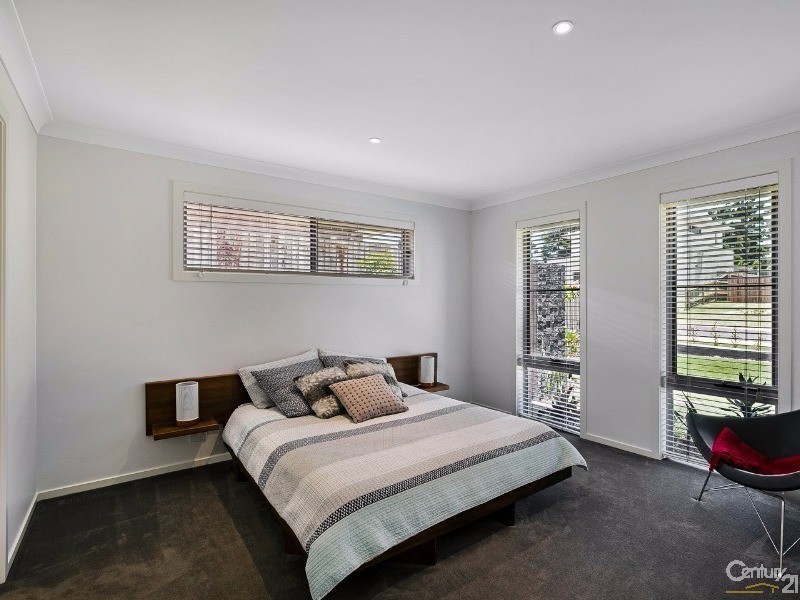 70 Entabeni Drive, Kearneys Spring QLD 4350