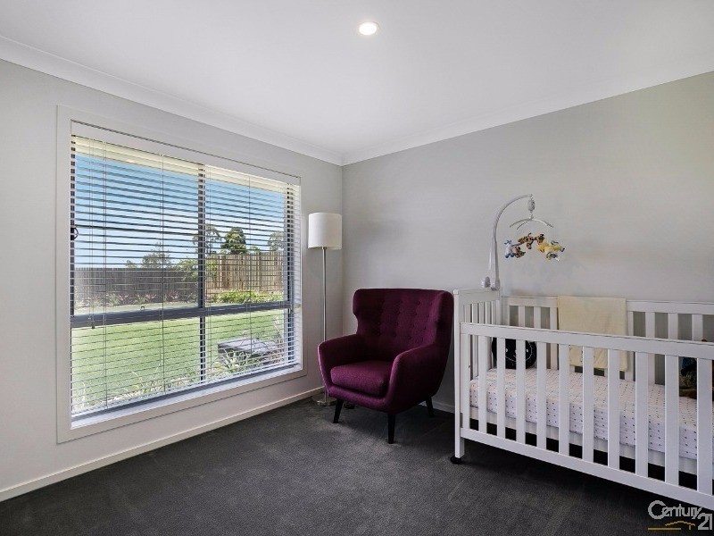 70 Entabeni Drive, Kearneys Spring QLD 4350